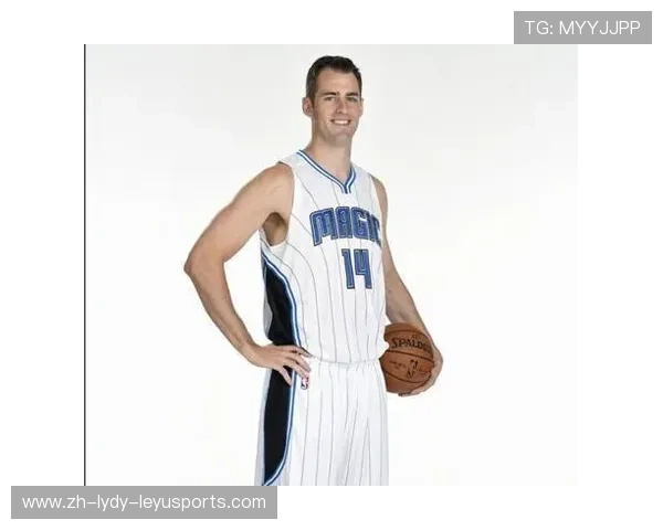 法尔如何在NBA取得突破 高塔型球员的发展路径探讨