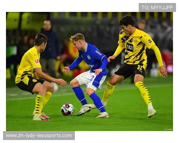 足球关键传球在比赛决胜阶段起到一锤定音的作用